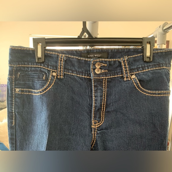 Nine West, boot cut jeans with rhinestone back pocket details, size 10 - Picture 2 of 4